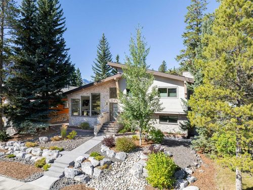 1010 14 Street, Canmore, AB, T1W1V5 | Card Image