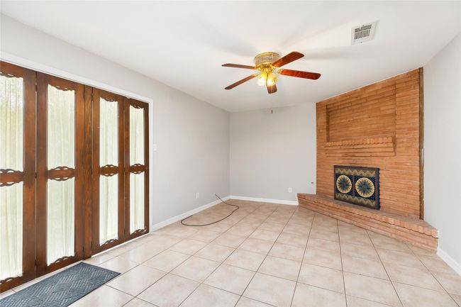 29518 W Hawthorne Dr, House other with 0 bedrooms, 2 bathrooms and null parking in Spring TX | Image 8