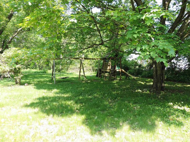 422 E Catherine St, Home with 3 bedrooms, 2 bathrooms and null parking in MUSCODA WI | Image 5