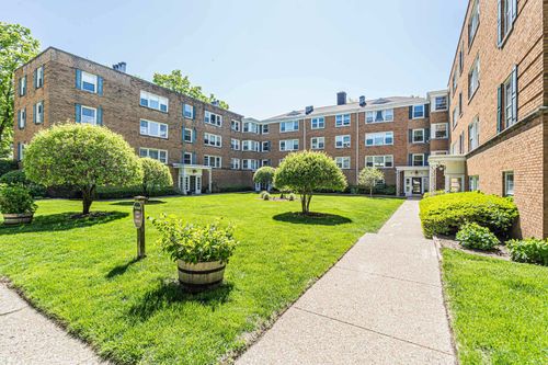 apt-3e-530 Michigan Ave, Evanston, IL, 60202-3033 | Card Image