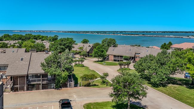 1006 Signal Ridge Pl, Condo with 2 bedrooms, 2 bathrooms and null parking in Rockwall TX | Image 8