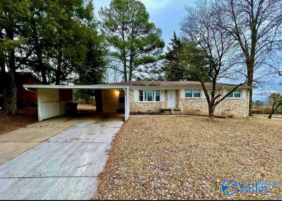 Valley Park Dr, Huntsville, AL 35810