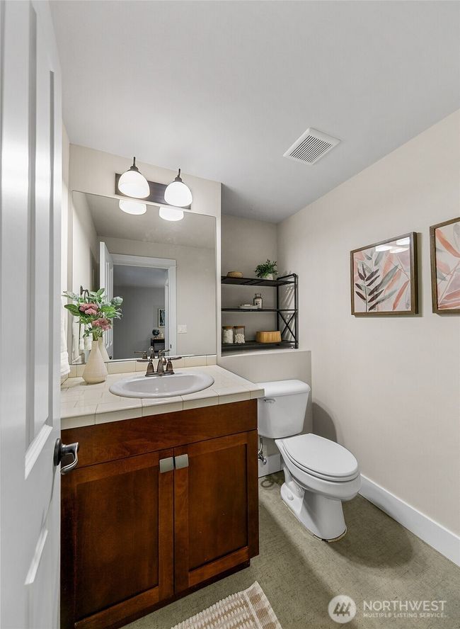 4314 Linden Ave N, Townhouse with 3 bedrooms, 4 bathrooms and 1 parking in Seattle WA | Image 28