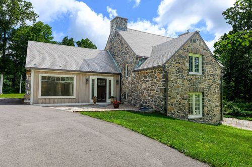 12 Bethany Woods Rd, Bethany, CT, 06524-3103 | Card Image