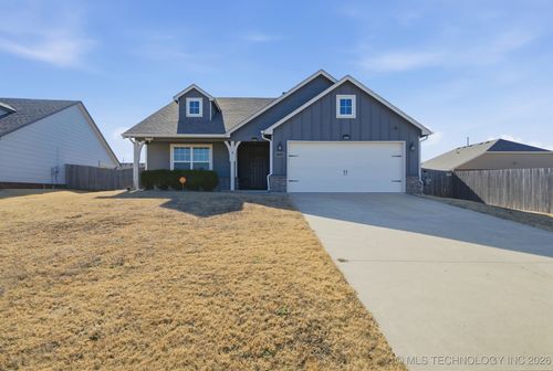 3405 Sandusky St, Broken Arrow, OK, 74014-3100 | Card Image