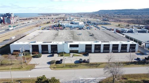 bay-1-270 Hunter Rd, Grimsby, ON, L3M0H5 | Card Image