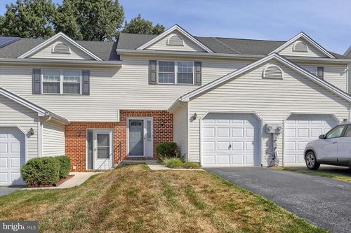 7246 Huntingdon St, HARRISBURG, PA, 17111-5276 | Card Image