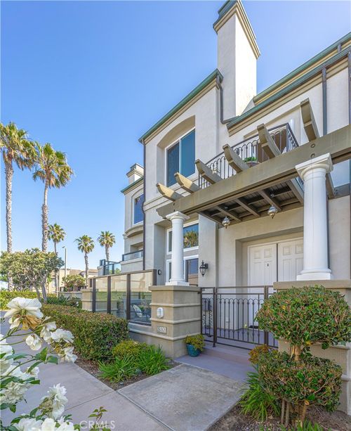 19261 Surfview Dr, Huntington Beach, CA, 92648-5587 | Card Image