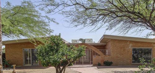 260 N Camino Seco, Tucson, AZ, 85710-2967 | Card Image
