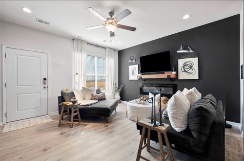 221 Scenic Rd, Anderson, SC, 29621-2518 | Card Image