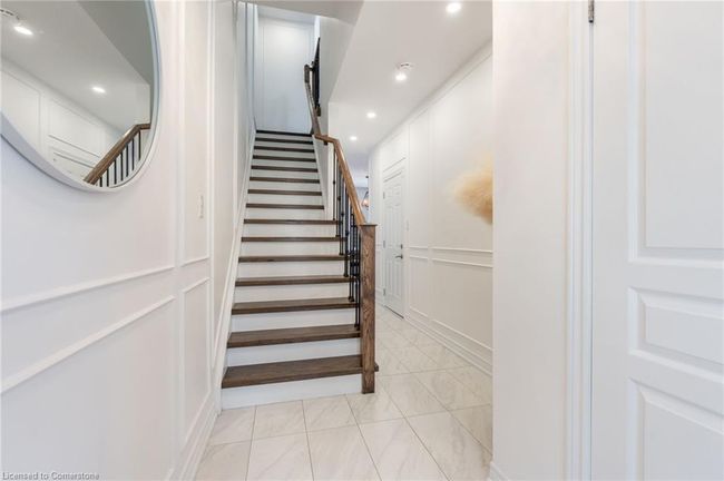 16 Place Polonaise Dr, Townhouse with 3 bedrooms, 3 bathrooms and 2 parking in Grimsby ON | Image 4