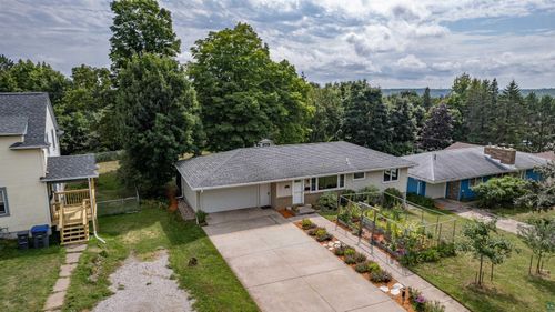 104 E Mankato St, Duluth, MN, 55803 | Card Image