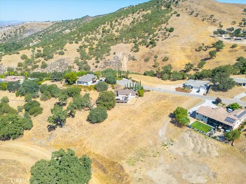 9850 Bluegill Dr, Paso Robles, CA, 93446-7713 | Card Image