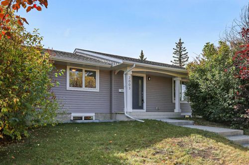 2003 117 Ave Sw, Calgary, AB, T2W2Y7 | Card Image