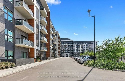 325-128 Grovewood Common, Oakville, ON, L6H0X3 | Card Image
