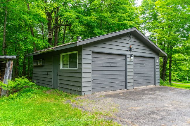 1553 Kushog Lake Rd, House other with 3 bedrooms, 1 bathrooms and 10 parking in Algonquin Highlands ON | Image 4