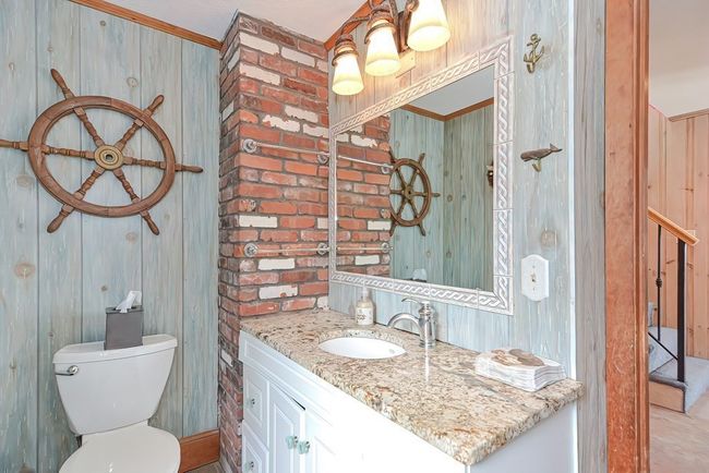 18 Bungalow Rd, House other with 5 bedrooms, 3 bathrooms and 4 parking in Gloucester MA | Image 33