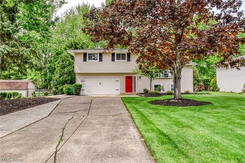 7088 Culver Blvd, Mentor, OH, 44060-4623 | Card Image