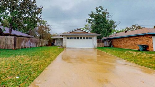 3112 Larkspur Cir, College Station, TX, 77845-5954 | Card Image