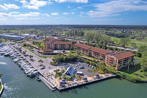 apt-224-1036 Us Highway 1, North Palm Beach, FL, 33408-3826 | Card Image