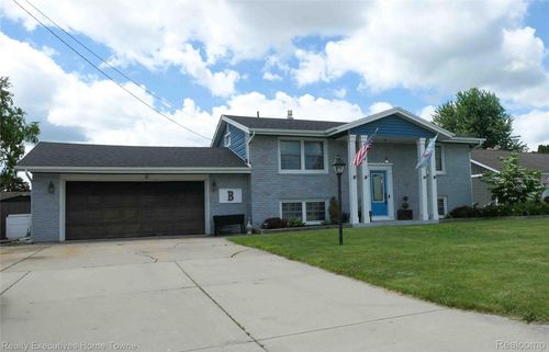 2854 Elmwood St, Port Huron, MI, 48060-2625 | Card Image