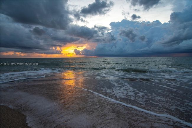 APT-7C - 3000 N Highway A1a, Condo with 3 bedrooms, 3 bathrooms and null parking in Hutchinson Island FL | Image 37