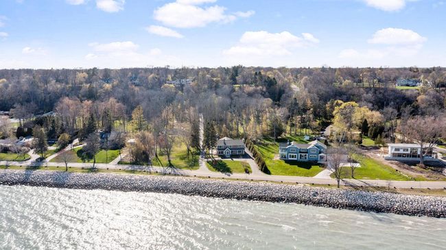 7515 N Beach Drive, House other with 4 bedrooms, 4 bathrooms and null parking in Fox Point WI | Image 41