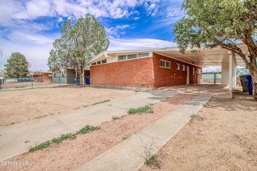 8818 Mount Elbert Dr, El Paso, TX, 79904-2234 | Card Image