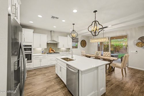 2906 E Sands Dr, Phoenix, AZ, 85050-8203 | Card Image
