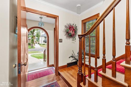 273 Moran Rd, Grosse Pointe Farms, MI, 48236-3432 | Card Image