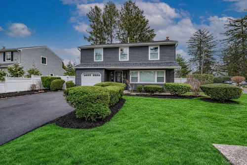 904 4th Street, Huntington, NY, 11731 | Card Image