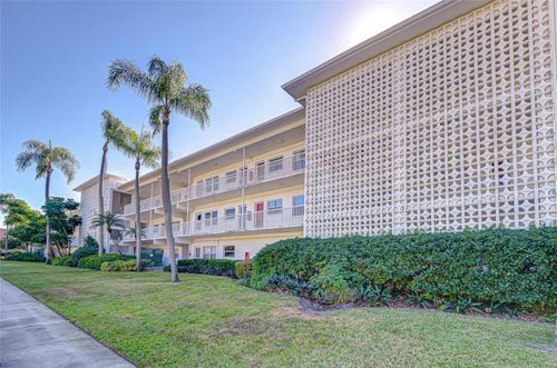 211-5150 10th Ave N, ST PETERSBURG, FL, 33710-6641 | Card Image