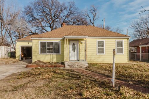 2122 N Erie Ave, Wichita, KS, 67214-2254 | Card Image