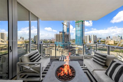 unit-1700-851 Ne 1st Ave, Miami, FL, 33132-1841 | Card Image