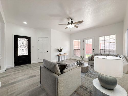 406 Bluebird Ln, Pasadena, TX, 77502-4590 | Card Image
