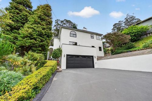 1523 Perez Dr, Pacifica, CA, 94044-4014 | Card Image