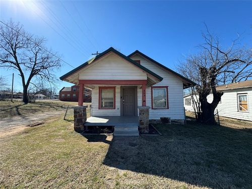 809 N Highland St, Seminole, OK, 74868-3269 | Card Image