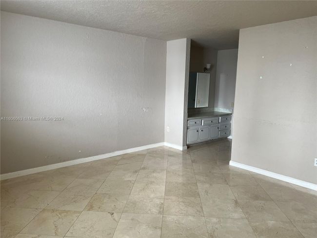 APT-604 - 4000 Ne 170 Th St, Condo with 2 bedrooms, 2 bathrooms and null parking in North Miami Beach FL | Image 18