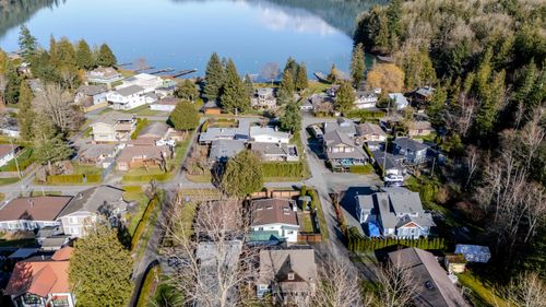 1809 Carol Rd, Lindell Beach, BC, V2R4W9 | Card Image