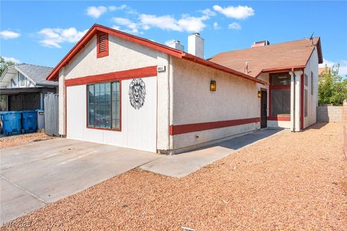 3951 Steinbeck Dr, Las Vegas, NV, 89115-0360 | Card Image