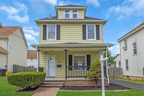 18 Milltown Rd, East Brunswick, NJ, 08816-3068 | Card Image