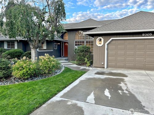 9305 Naples St Se, Moses Lake, WA, 98837-9450 | Card Image