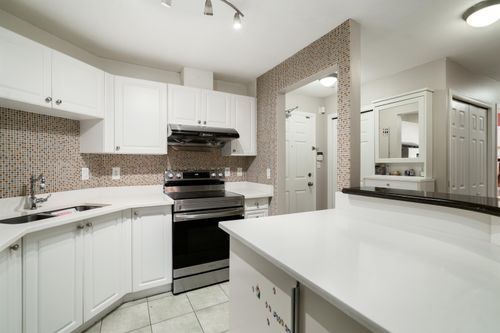 101-519 Twelfth St, New Westminster, BC, V3M6V9 | Card Image