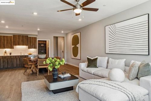 apt-303-2400 Adeline St, Oakland, CA, 94607-2480 | Card Image