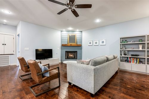 1466 N Desoto Pl, Fayetteville, AR, 72703-1953 | Card Image