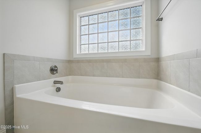 33 Chippewa Ln, House other with 4 bedrooms, 3 bathrooms and 2 parking in Rocky Point NC | Image 26