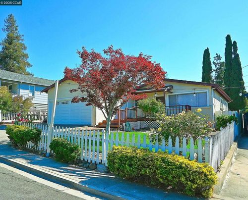 2156 Monterey Ave, Martinez, CA, 94553-2722 | Card Image