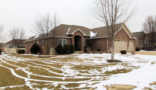 605 Chase Ct, Bourbonnais, IL, 60914-5143 | Card Image