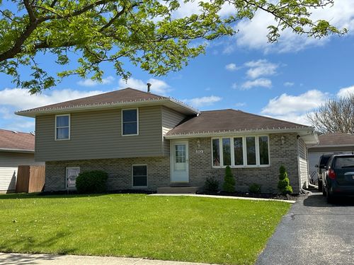 6908 Townsend Blvd, Plainfield, IL, 60586-5258 | Card Image
