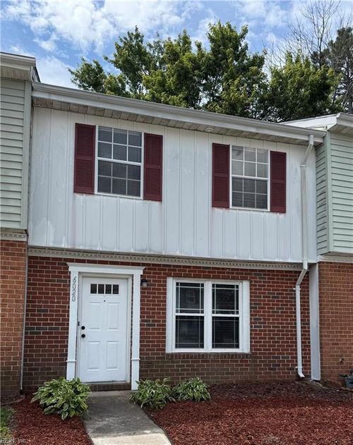 6020 Edgelake Dr, Virginia Beach, VA, 23464-4905 | Card Image